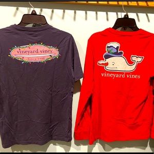 2 vineyard vines Christmas t-shirts in excellent condition! M (12-14)